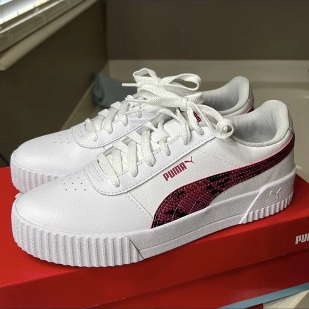 Nice Puma leather Carinas